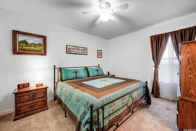 318 S Polly Peak, Bandera, TX 78003