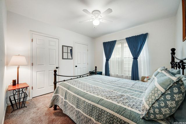 318 S Polly Peak, Bandera, TX 78003