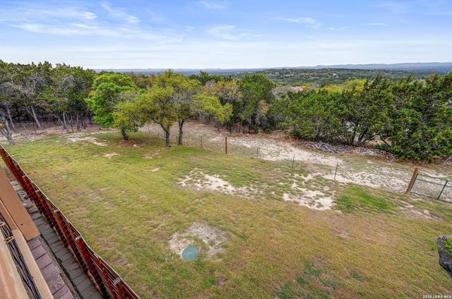 318 S Polly Peak, Bandera, TX 78003