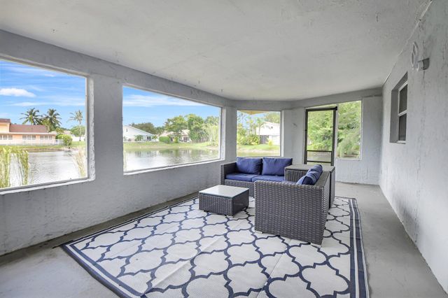 3955 NW 3rd Court, Deerfield Beach, FL 33442