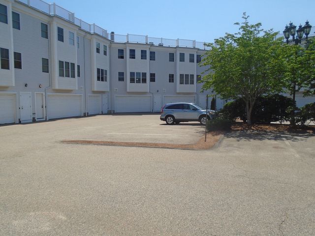 909 Washington Street 8, Norwood, MA 02062