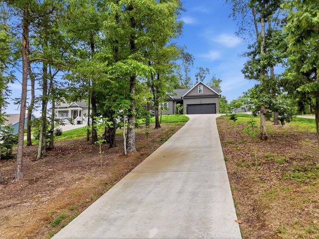 9334 Barbee Road, Soddy Daisy, TN 37379