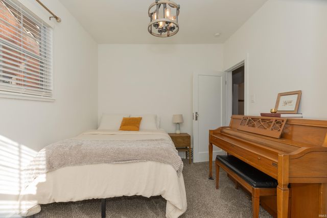 2157 E Mulberry Street, Evansville, IN 47714