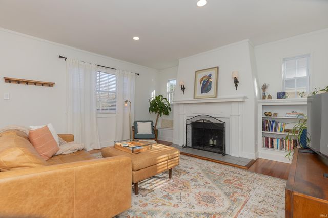 2157 E Mulberry Street, Evansville, IN 47714