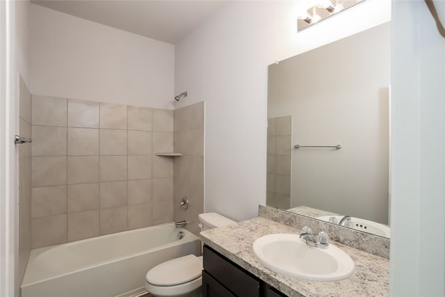 5517 Shore Point Trail, Fort Worth, TX 76119