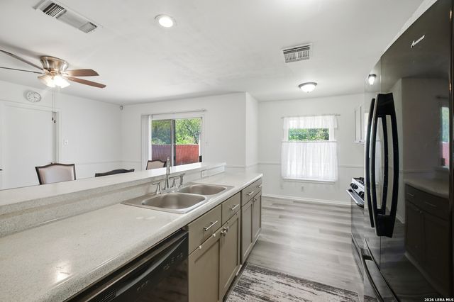 4423 Sun Vista, San Antonio, TX 78217