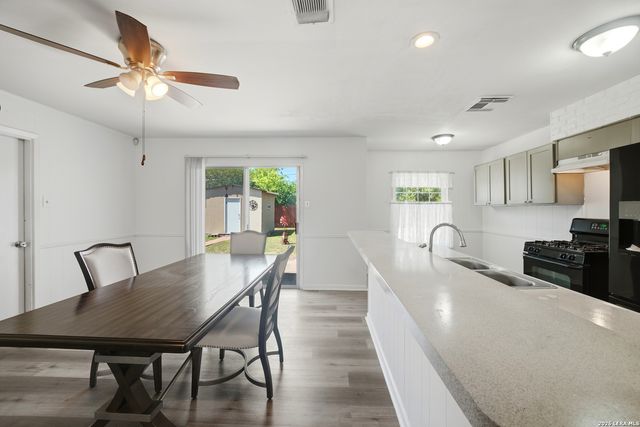 4423 Sun Vista, San Antonio, TX 78217