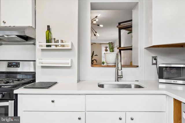 126 MERCY ST, Philadelphia, PA 19148