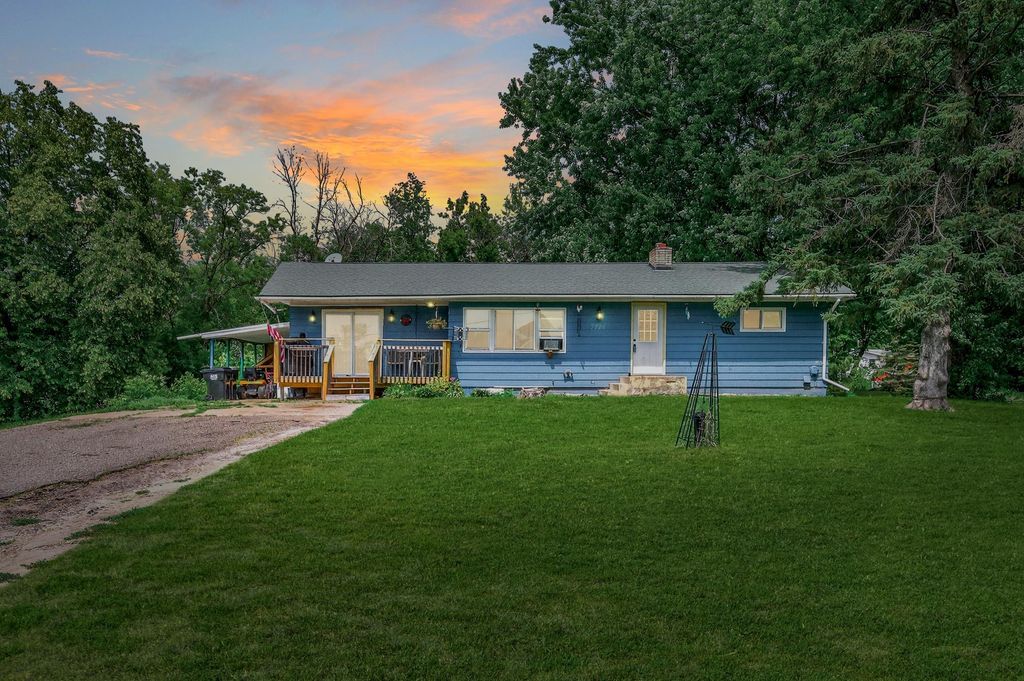 7724 Pioneer Road, Wyoming, MN 55092