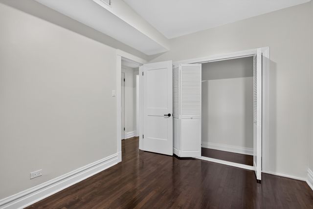 3023 W Wellington Avenue 1, Chicago, IL 60618
