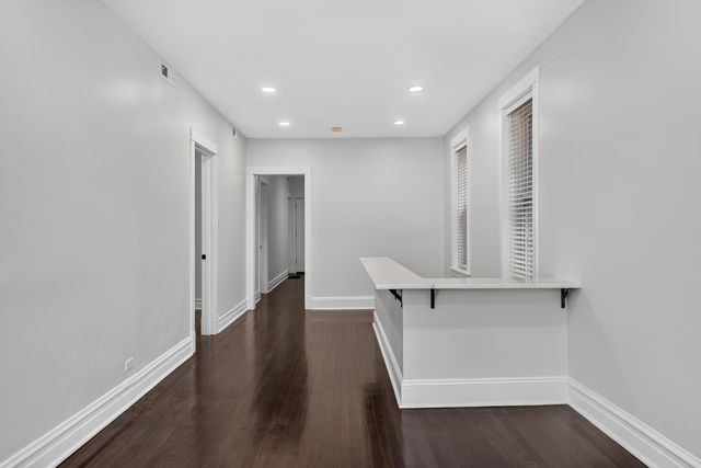 3023 W Wellington Avenue 1, Chicago, IL 60618