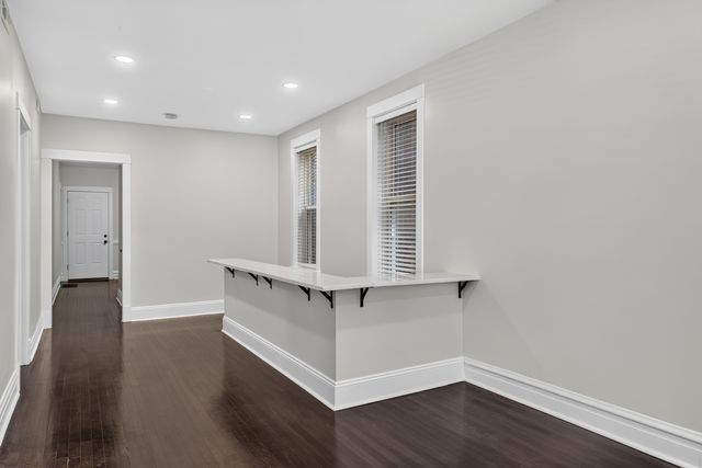 3023 W Wellington Avenue 1, Chicago, IL 60618