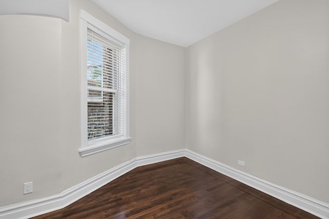 3023 W Wellington Avenue 1, Chicago, IL 60618