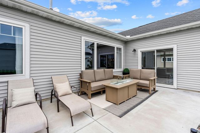 8025 Walnut Lane, Corcoran, MN 55340