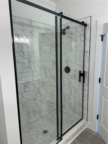 83 Crestwood Drive, Hartwell, GA 30643