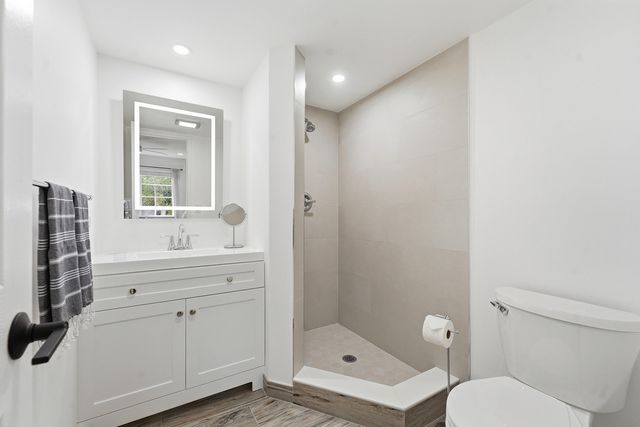 2860 NE 14th Street Causeway Unit 107, Pompano Beach, FL 33062