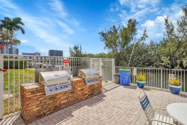 2860 NE 14th Street Causeway Unit 107, Pompano Beach, FL 33062