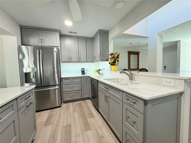 6403 MEADOWLARK LANE, Bradenton, FL 34210