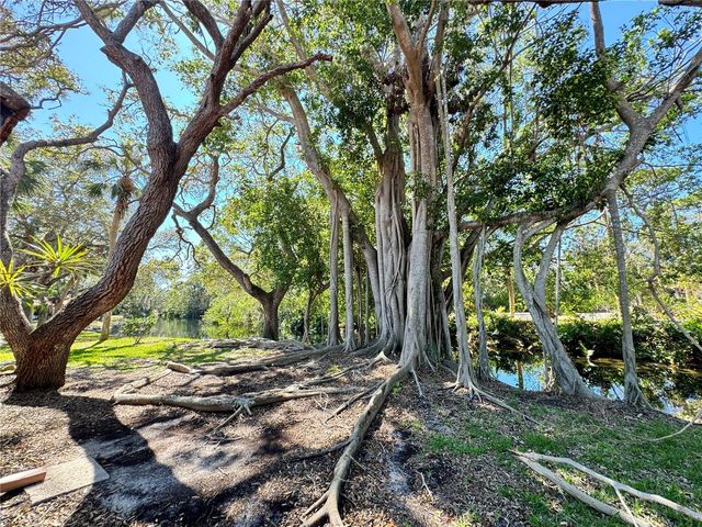 6403 MEADOWLARK LANE, Bradenton, FL 34210