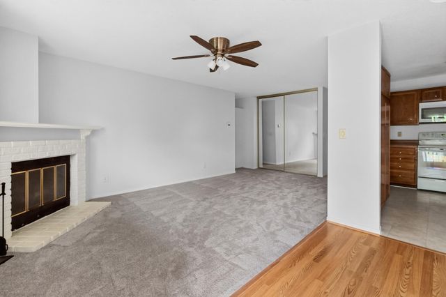 4300 Trenton Lane N 307, Plymouth, MN 55442