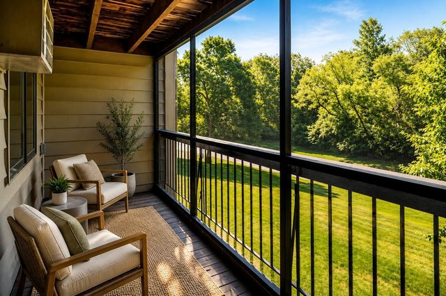 4300 Trenton Lane N 307, Plymouth, MN 55442