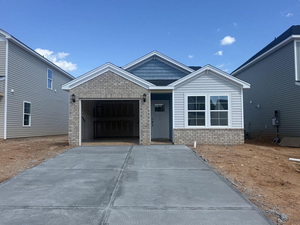 228 Laurinton Farms Drive, Hopkins, SC 29061