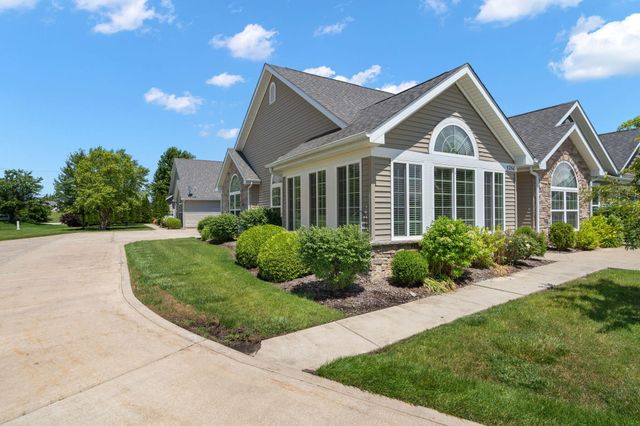 5260 E 109th Place, Crown Point, IN 46307
