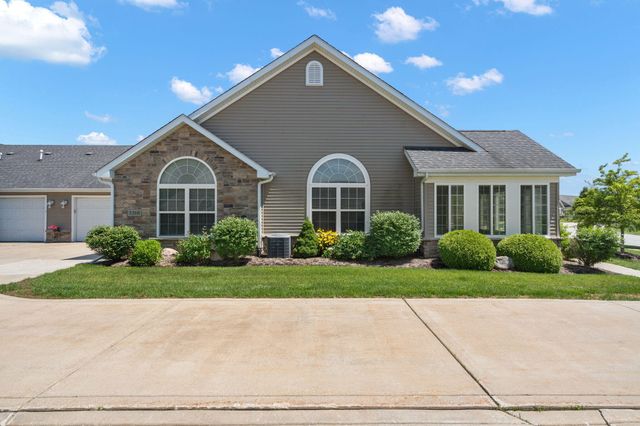 5260 E 109th Place, Crown Point, IN 46307
