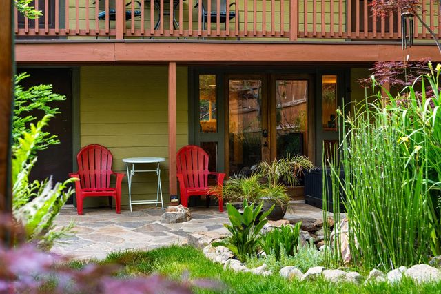 5086 Woodland Dr, Placerville, CA 95667