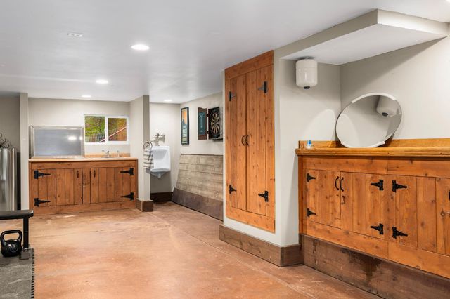 5086 Woodland Dr, Placerville, CA 95667