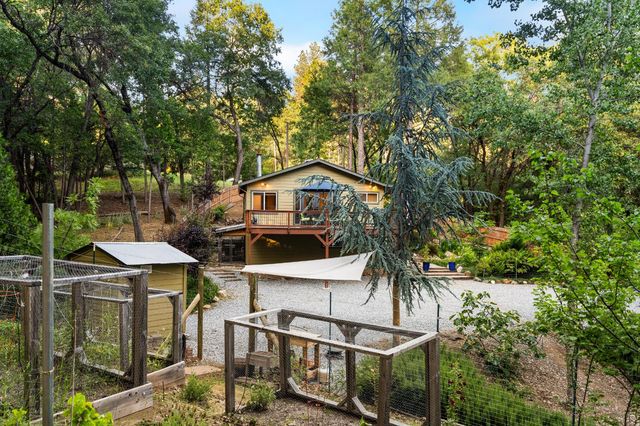 5086 Woodland Dr, Placerville, CA 95667