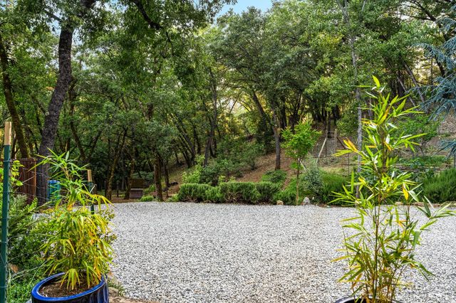 5086 Woodland Dr, Placerville, CA 95667