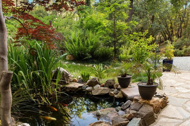 5086 Woodland Dr, Placerville, CA 95667