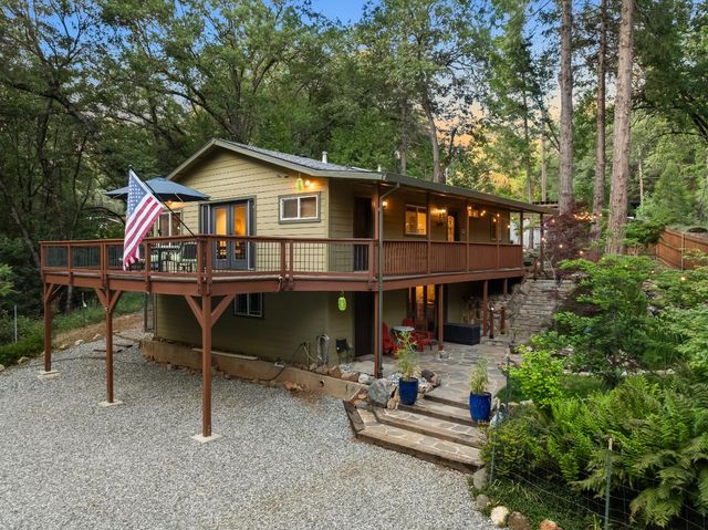 5086 Woodland Dr, Placerville, CA 95667