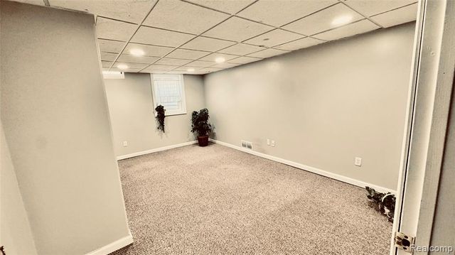15078 Houghton St, Livonia, MI 48154