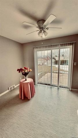 15078 Houghton St, Livonia, MI 48154