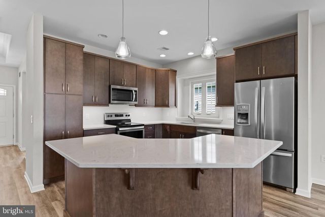 528 ALLEGIANCE DRIVE, Mechanicsburg, PA 17050