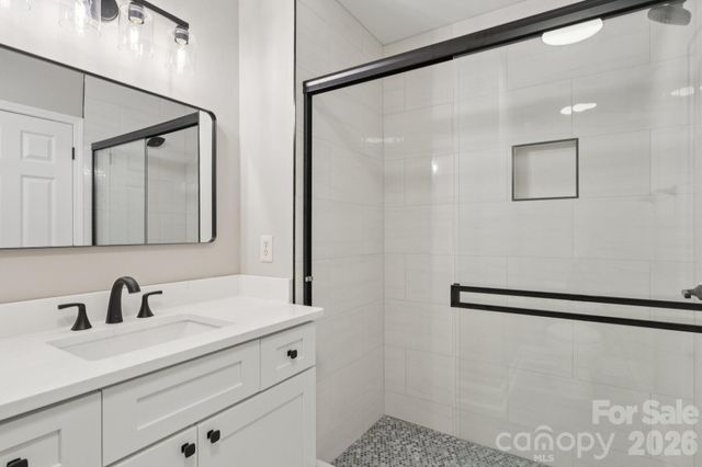 827 4th Street W, Charlotte, NC 28202