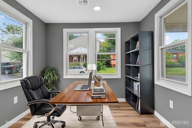 16 Gordon Street, Aberdeen, NJ 07721