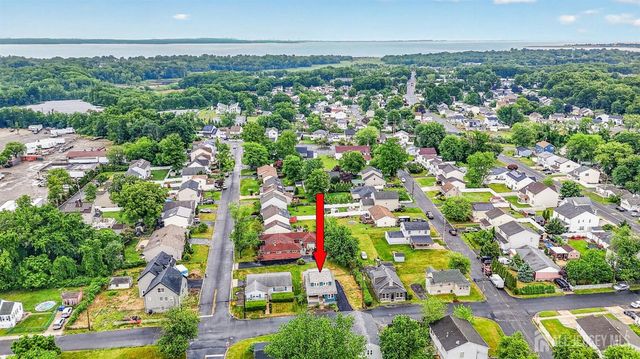16 Gordon Street, Aberdeen, NJ 07721