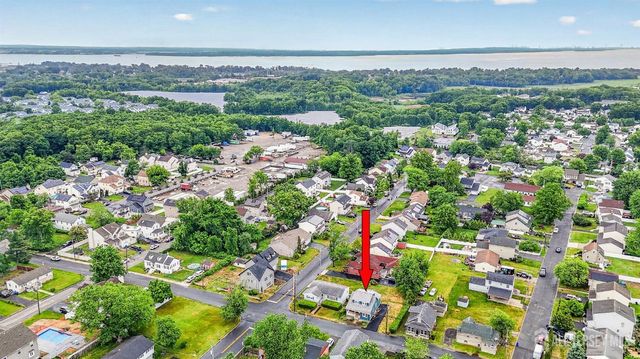 16 Gordon Street, Aberdeen, NJ 07721
