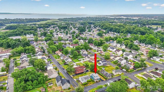 16 Gordon Street, Aberdeen, NJ 07721