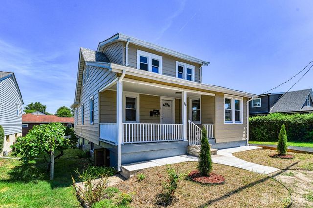16 Gordon Street, Aberdeen, NJ 07721