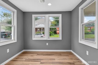 16 Gordon Street, Aberdeen, NJ 07721