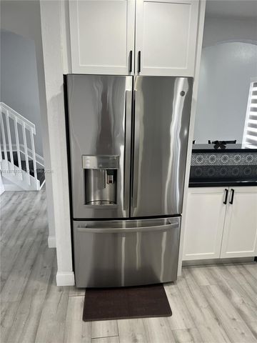 9000 W Flagler St 1, Miami, FL 33174