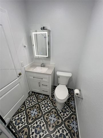 9000 W Flagler St 1, Miami, FL 33174