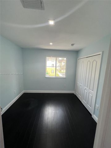 9000 W Flagler St 1, Miami, FL 33174