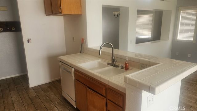 15430 Amber Pointe, Victorville, CA 92394