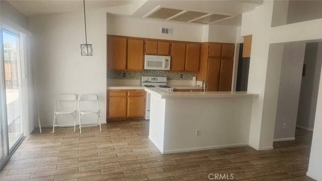 15430 Amber Pointe, Victorville, CA 92394