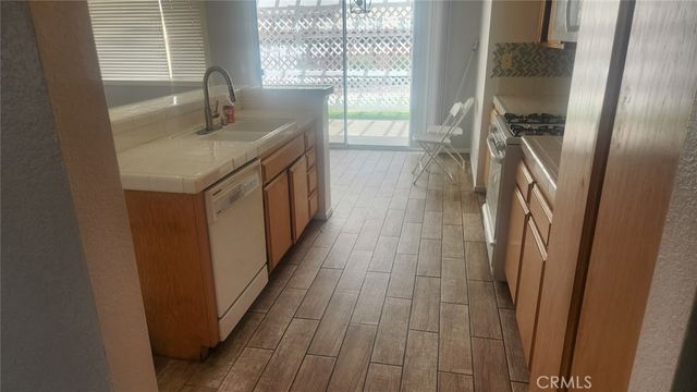 15430 Amber Pointe, Victorville, CA 92394